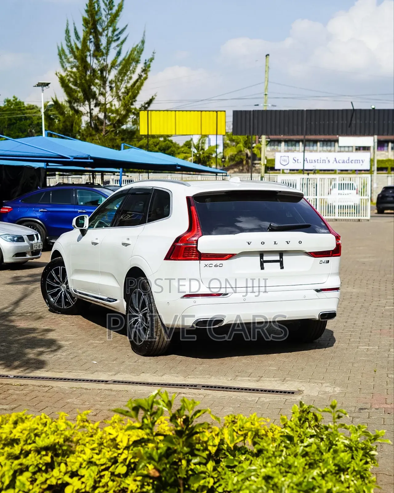 Volvo XC60 2019 White