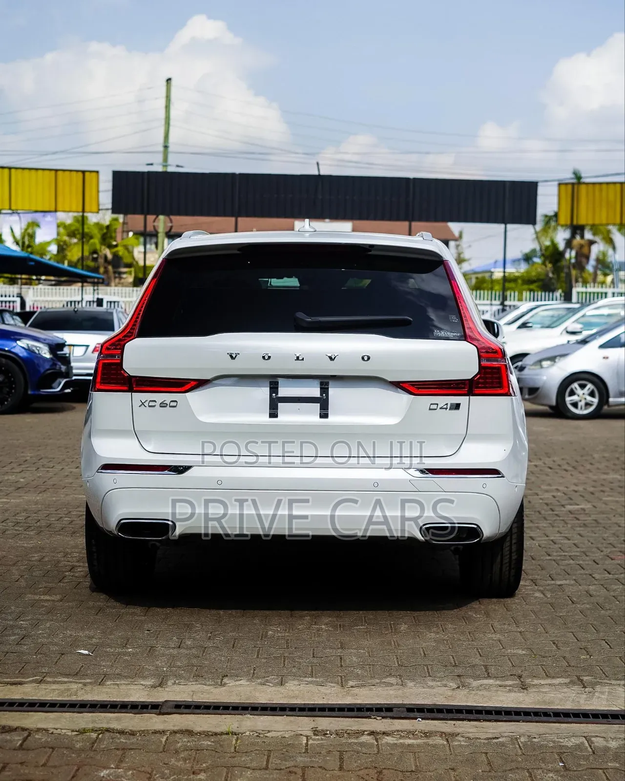 Volvo XC60 2019 White