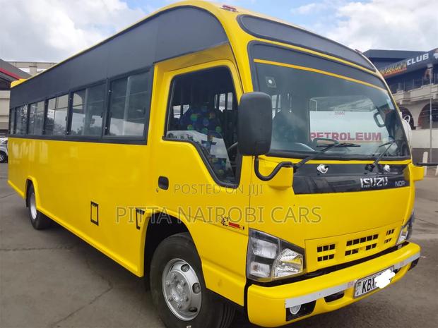 Isuzu NQR 2013 Yellow - thumbnail 4