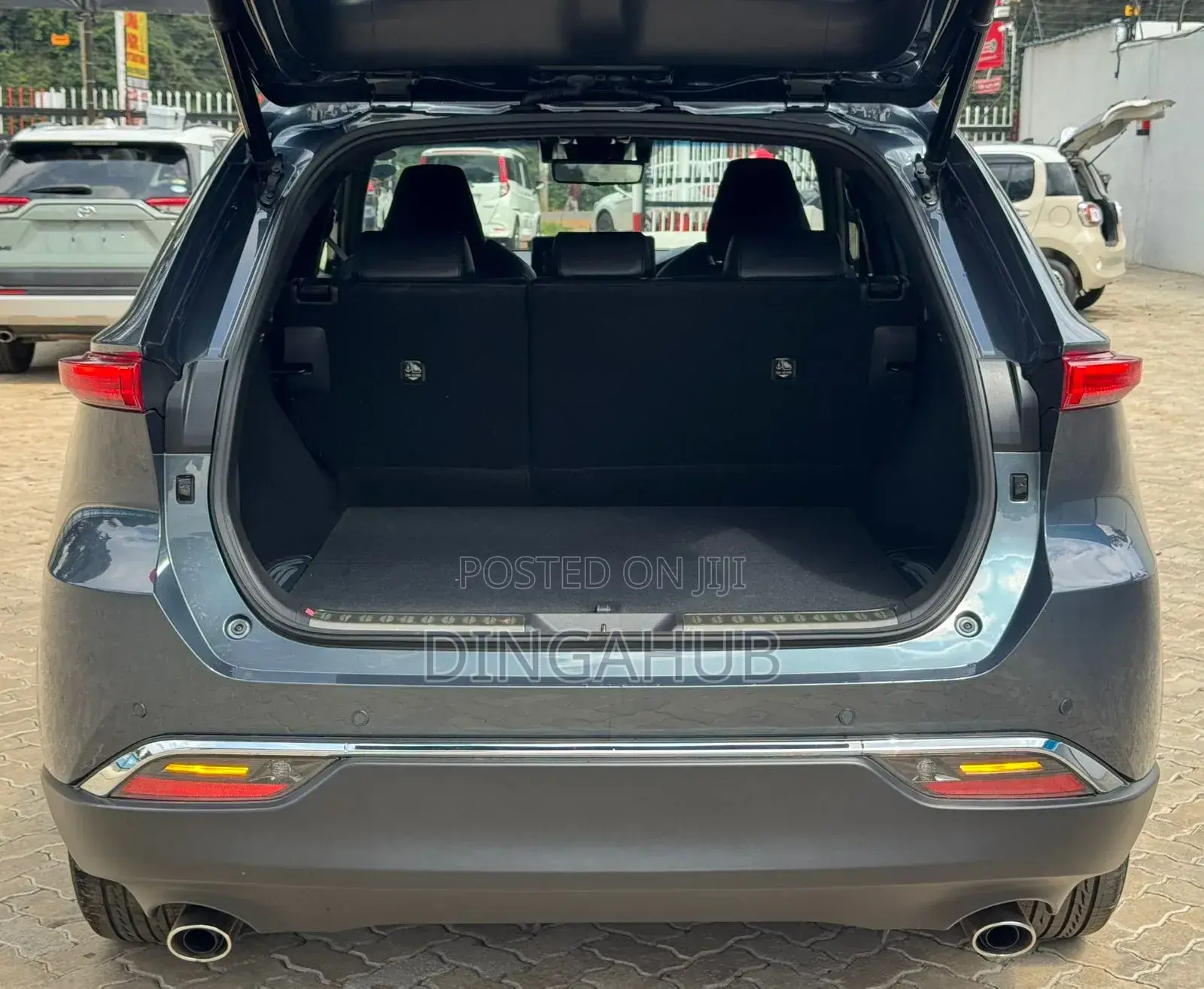 Toyota Harrier 2.0 2020 Gray