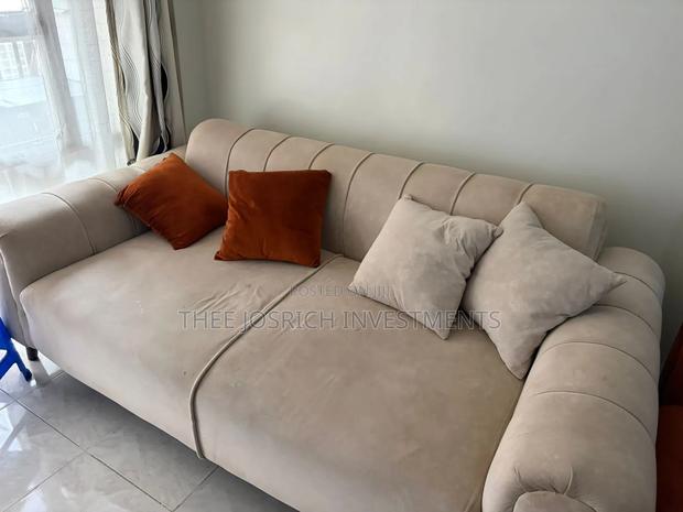 5 Seater Floral Sofa - thumbnail 3