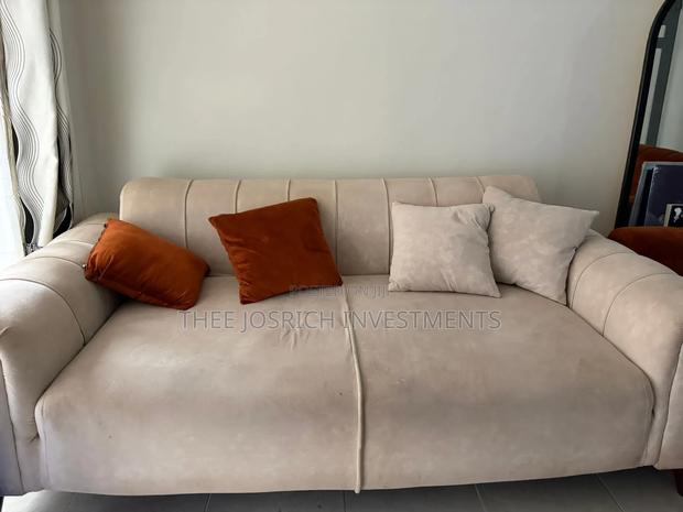 5 Seater Floral Sofa - thumbnail 9