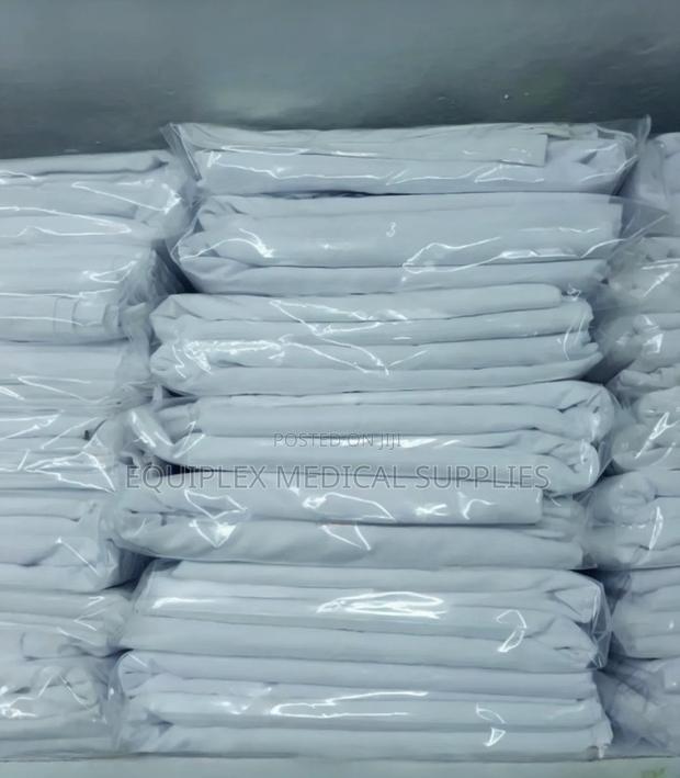 Quality Pure Cotton White Hospital Bedsheets (Pairs)