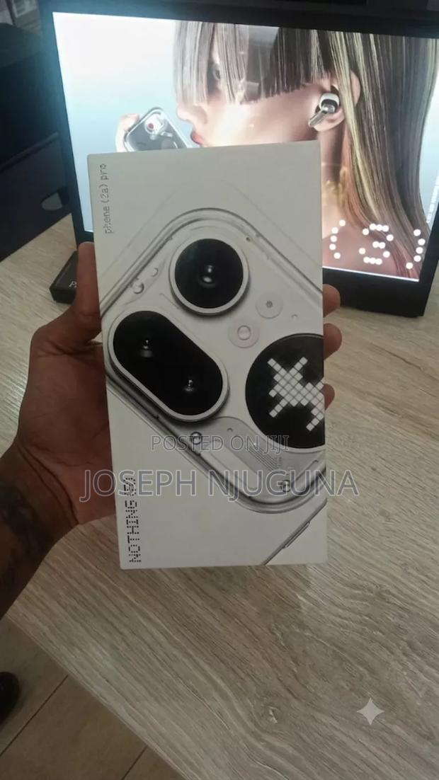 New Nothing Phone 4a Pro 256 GB Silver - main view