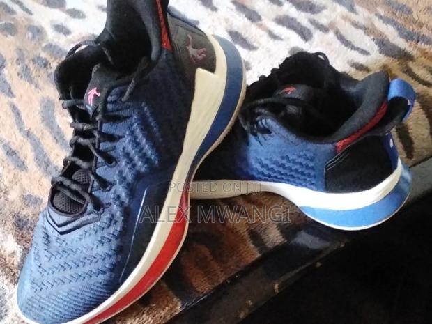 Air Jordan Classic - thumbnail 2