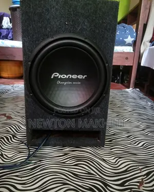 Pioneer Sub Woofer and Box