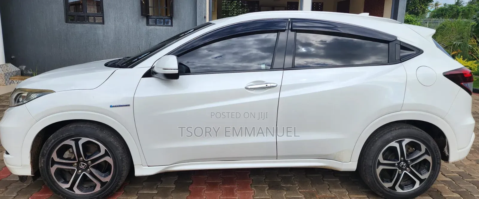 Honda Vezel 2015 White