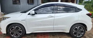 Honda Vezel 2015 White