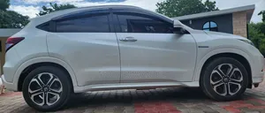Honda Vezel 2015 White
