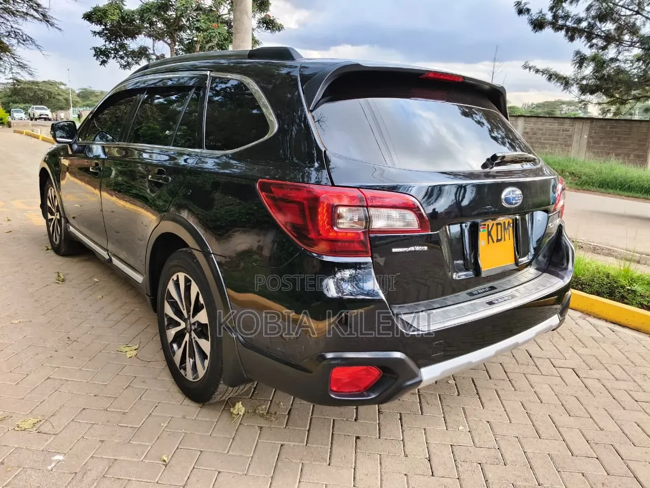 Subaru Outback 2016 Black