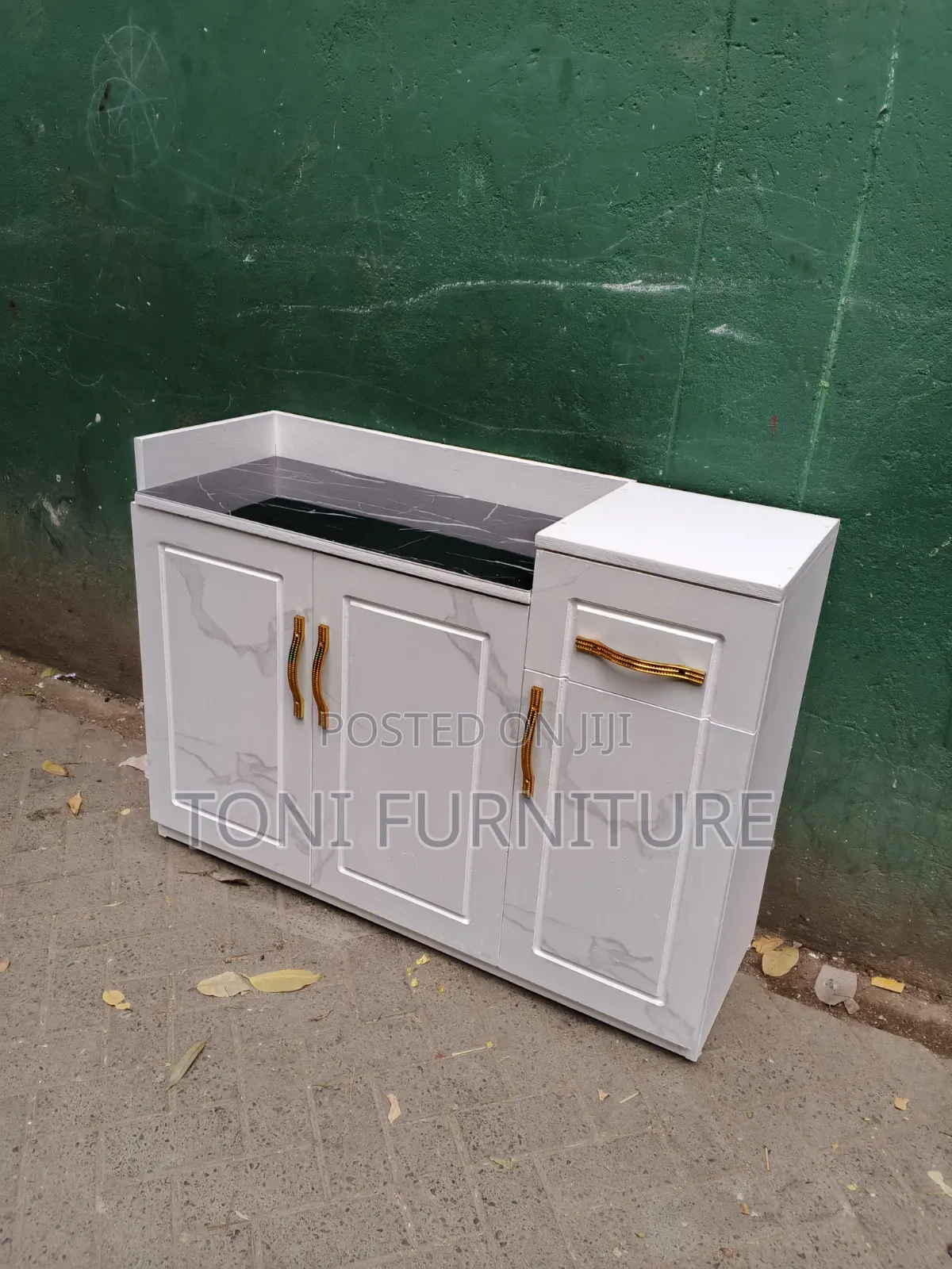 Kitchen Cabinet