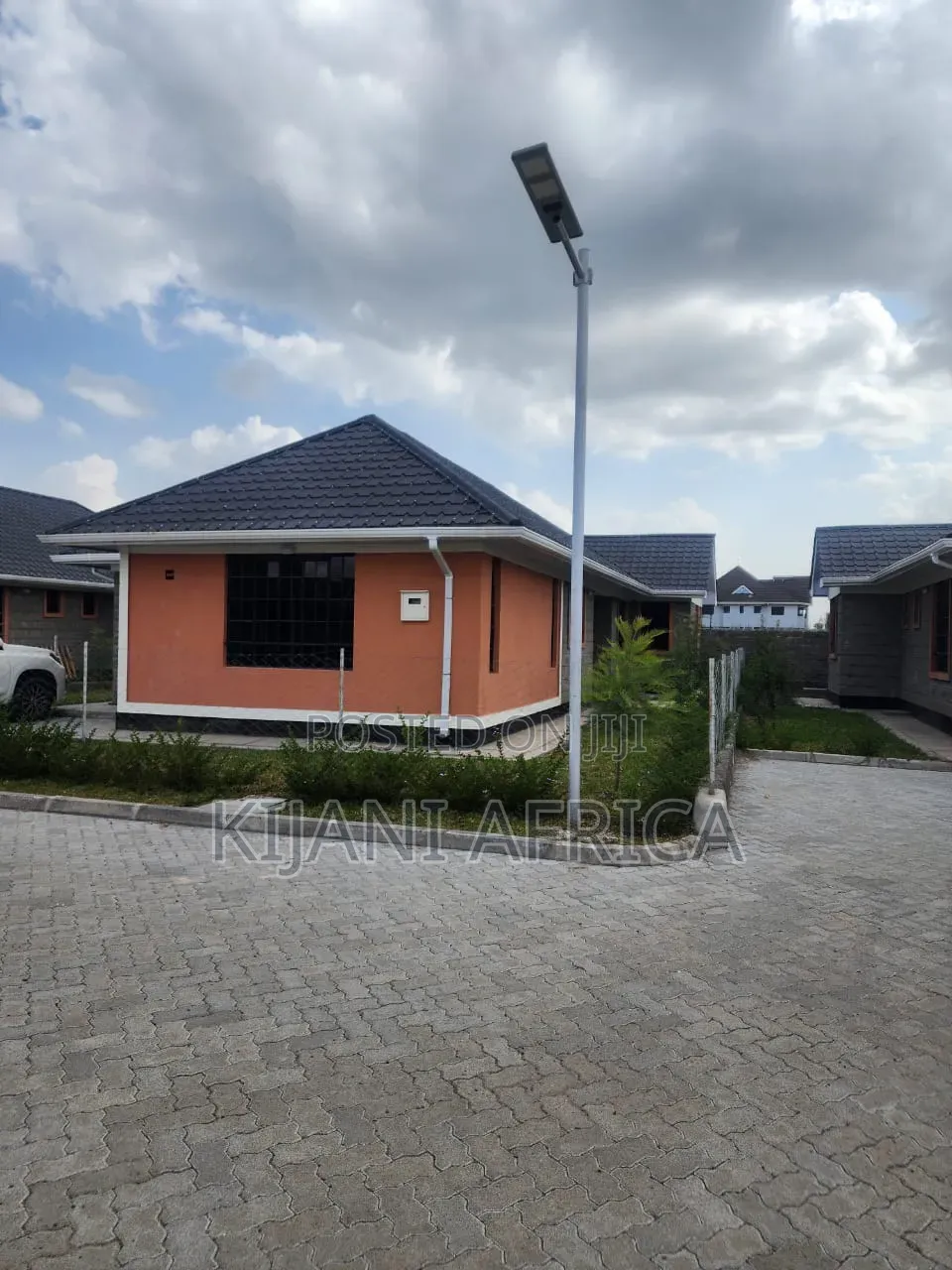 3bdrm Bungalow in Katani for sale