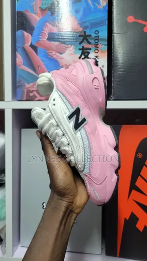 New Balance 1000 Light Pink – Trendy Lifestyle Sneakers