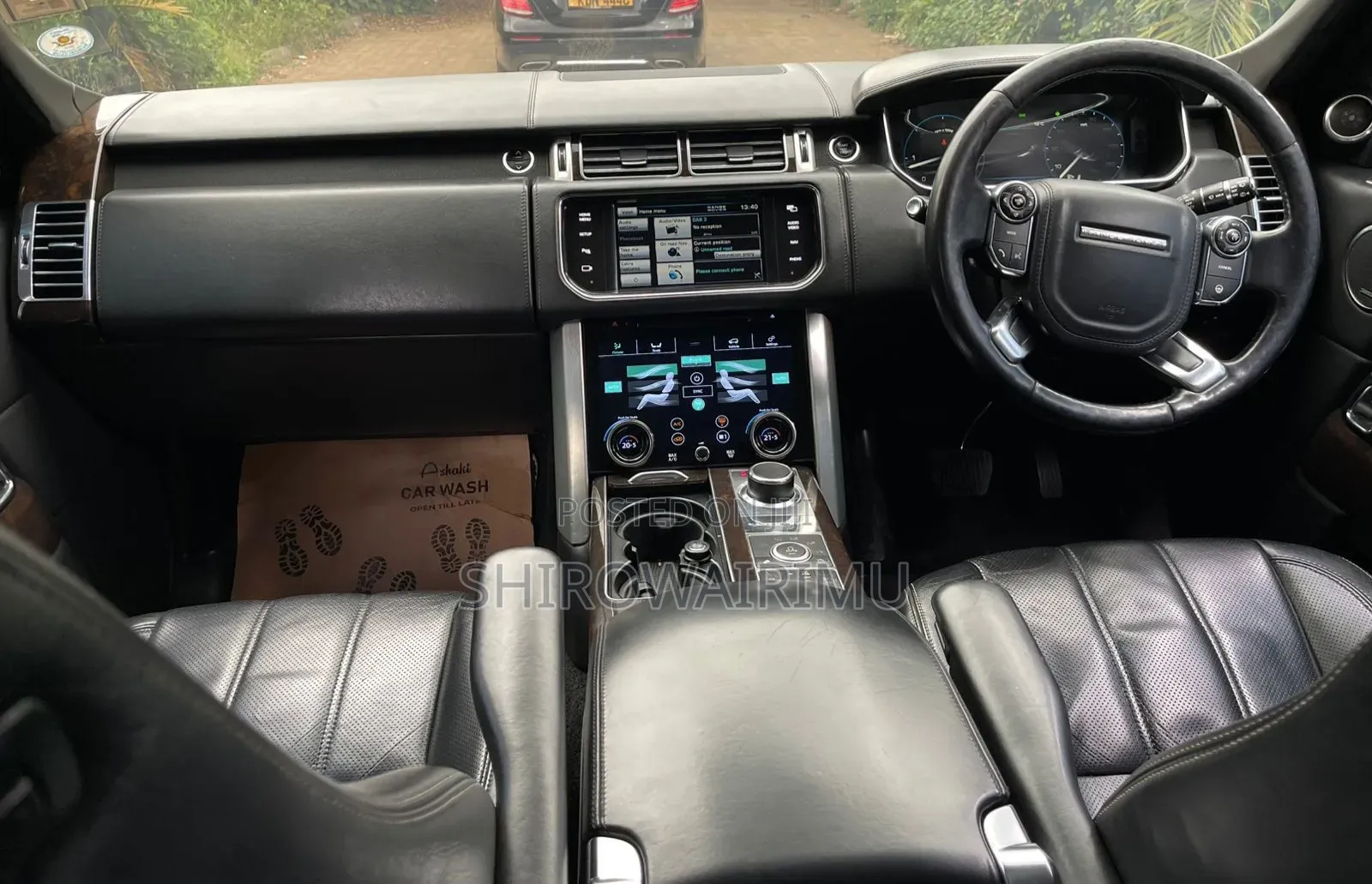 Land Rover Range Rover Vogue 2013 Matt Black