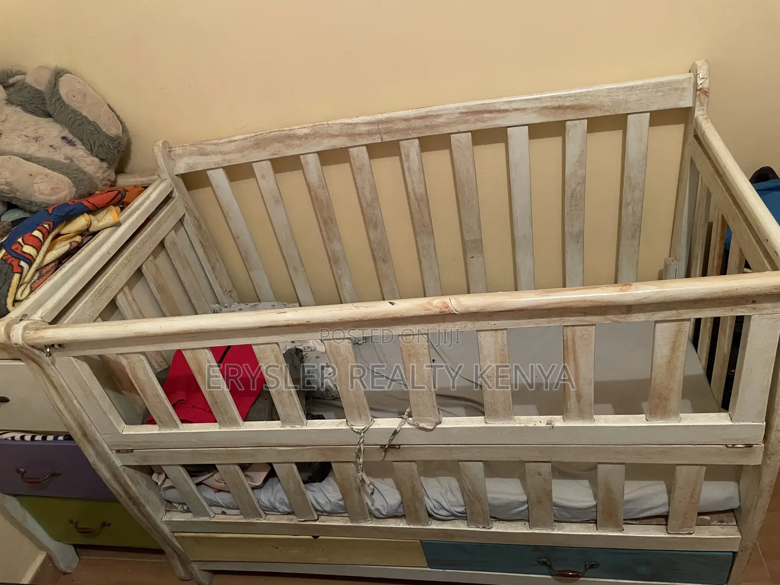Baby Cot Bed With Storage Drawers
