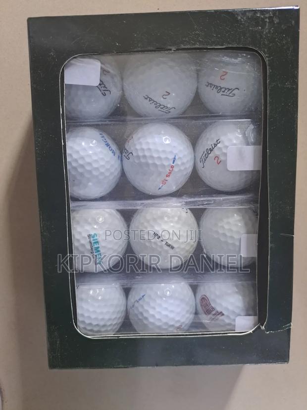 Titleist Plain Golf Balls - thumbnail 5