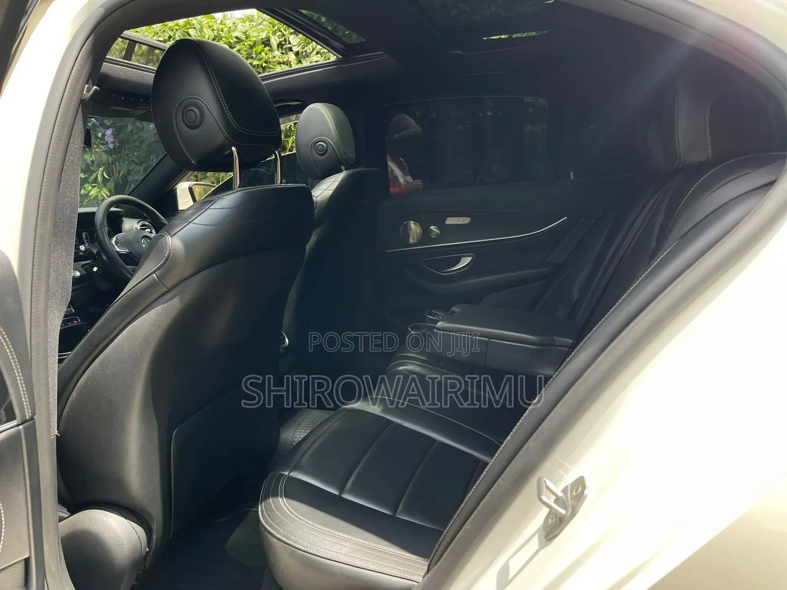Mercedes-Benz E200 2017 Pearl