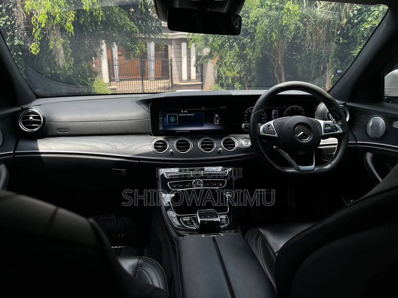 Mercedes-Benz E200 2017 Pearl