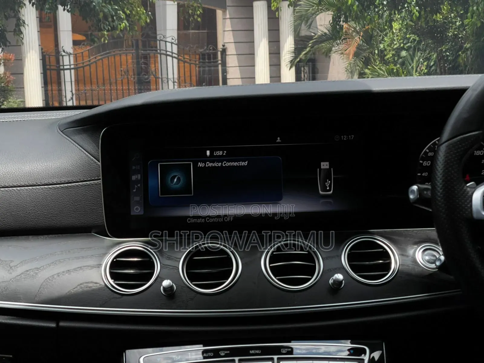 Mercedes-Benz E200 2017 Pearl