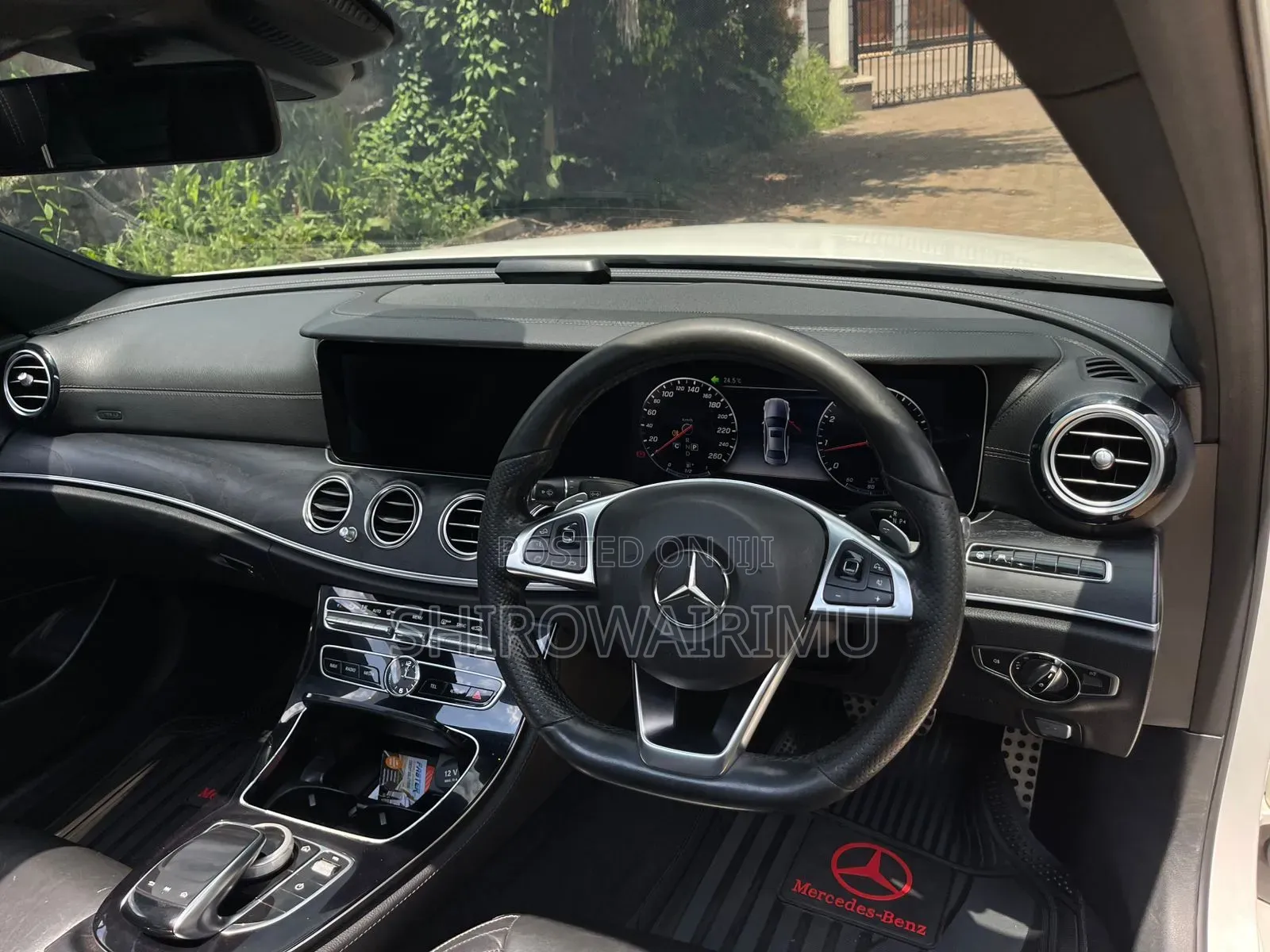 Mercedes-Benz E200 2017 Pearl
