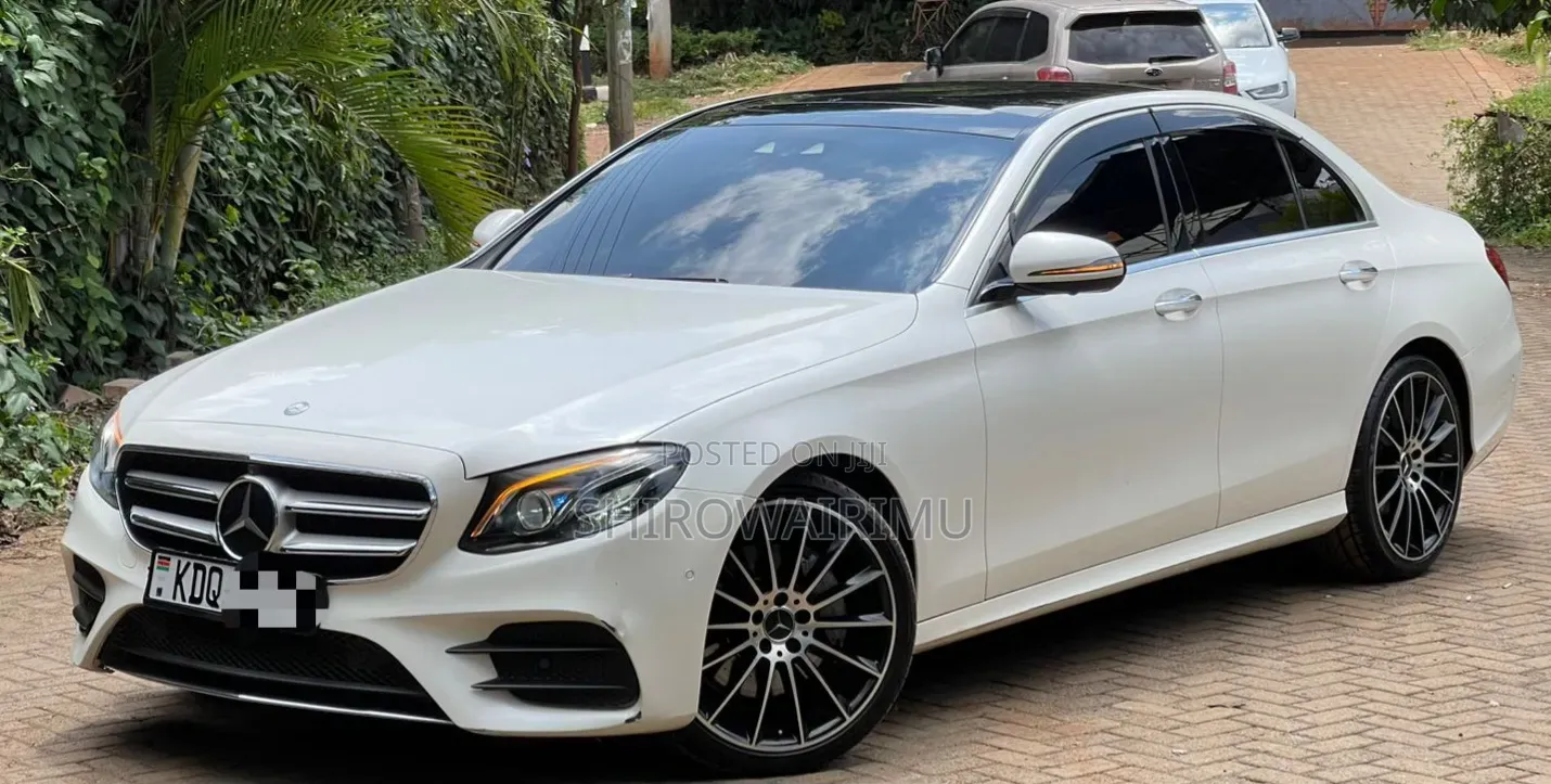 Mercedes-Benz E200 2017 Pearl