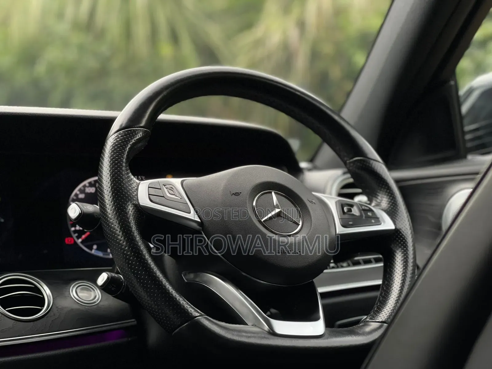 Mercedes-Benz E200 2016 Matt Black