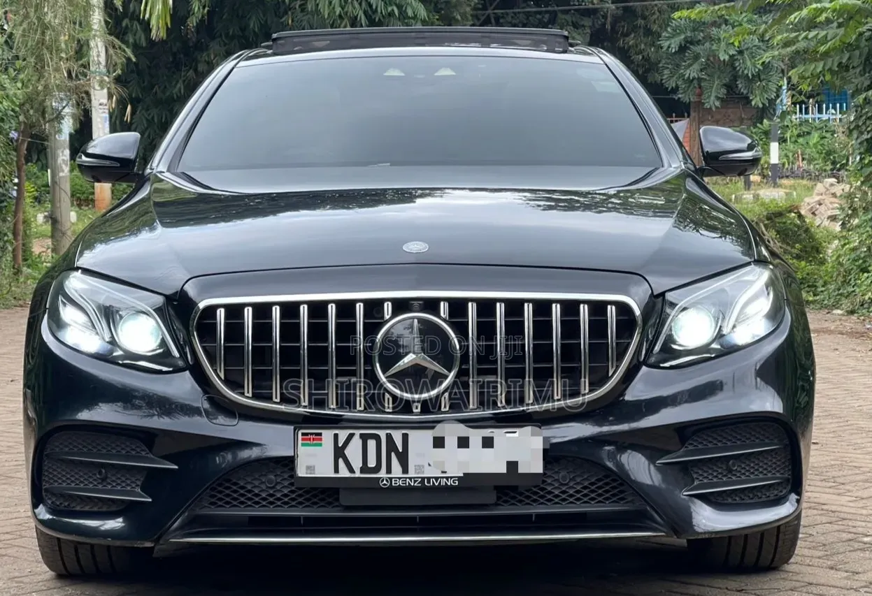 Mercedes-Benz E200 2016 Matt Black