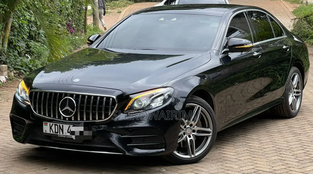 Mercedes-Benz E200 2016 Matt Black