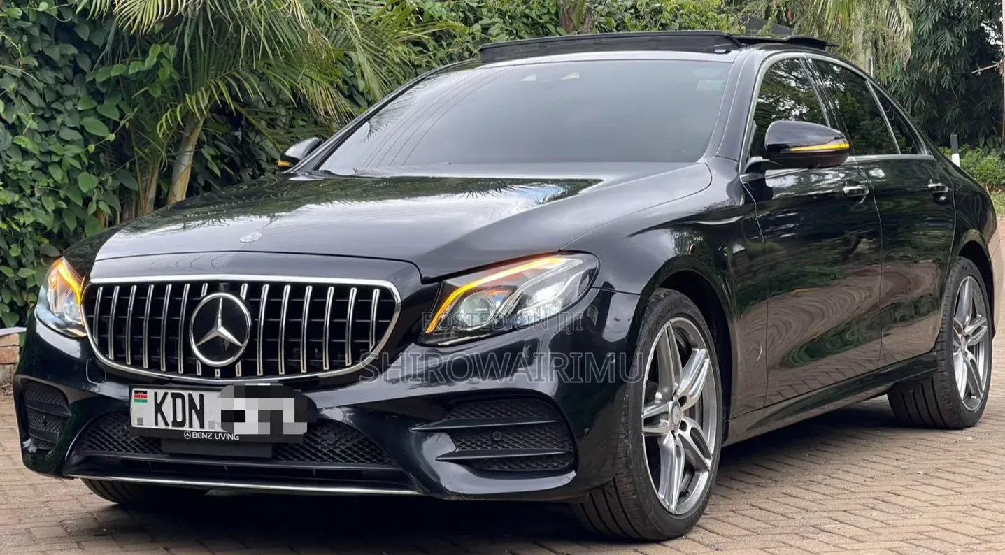 Mercedes-Benz E200 2016 Matt Black