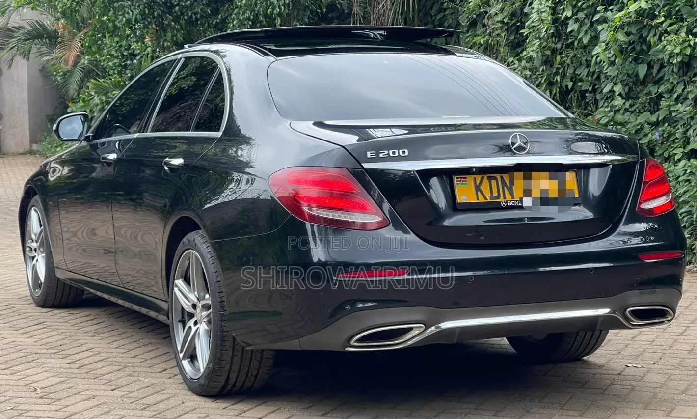 Mercedes-Benz E200 2016 Matt Black