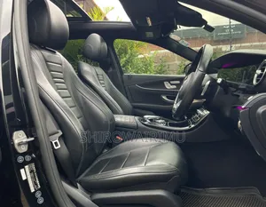 Mercedes-Benz E200 2016 Matt Black
