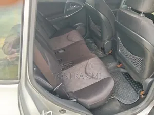 Toyota RAV4 2012 Silver