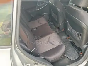 Toyota RAV4 2012 Silver