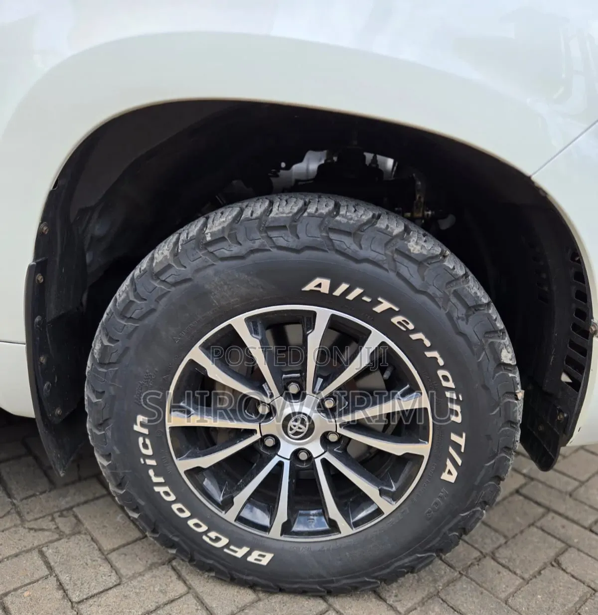 Toyota Land Cruiser Prado 2018 Off white