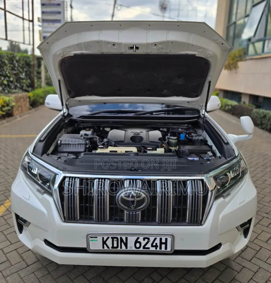 Toyota Land Cruiser Prado 2018 Off white
