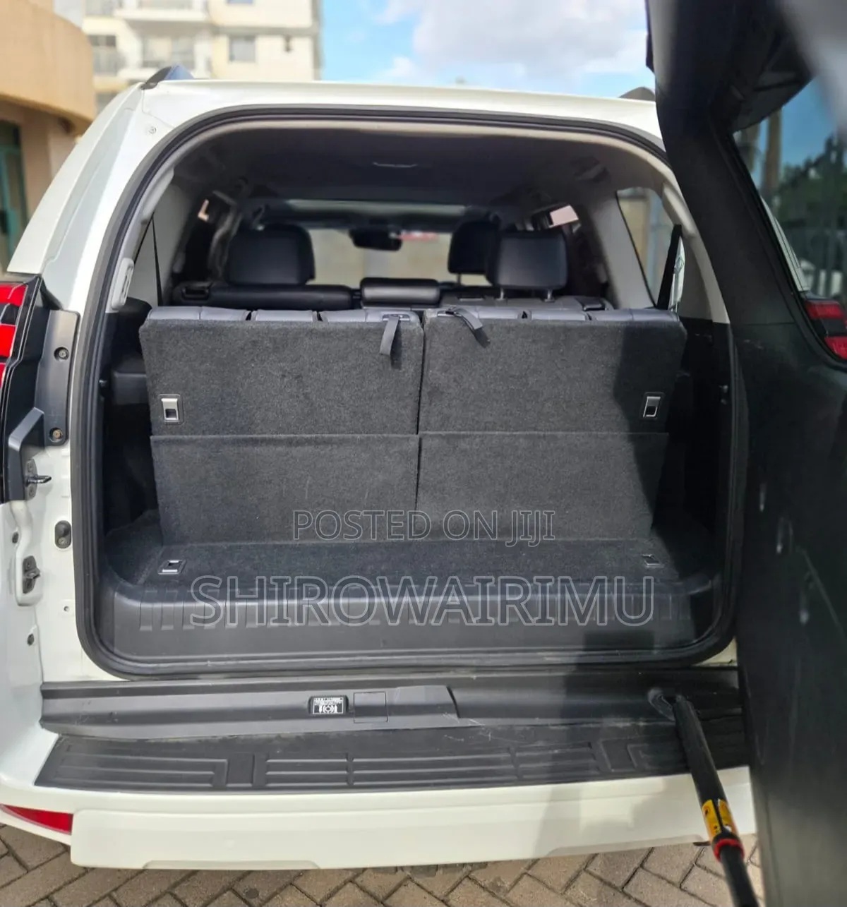 Toyota Land Cruiser Prado 2018 Off white
