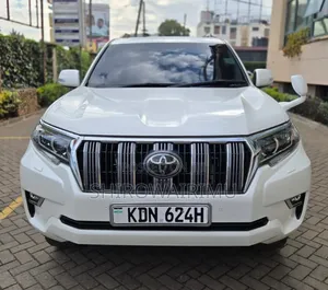 Toyota Land Cruiser Prado 2018 Off white