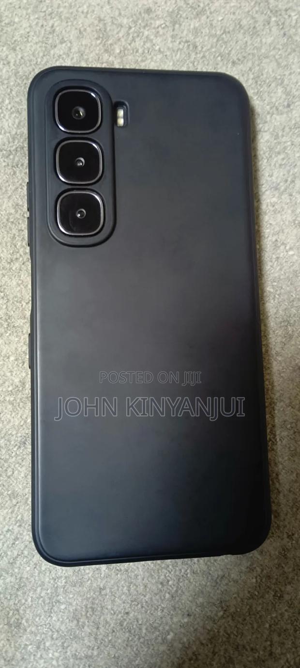 Infinix Hot 60i 256 GB Black - thumbnail 3