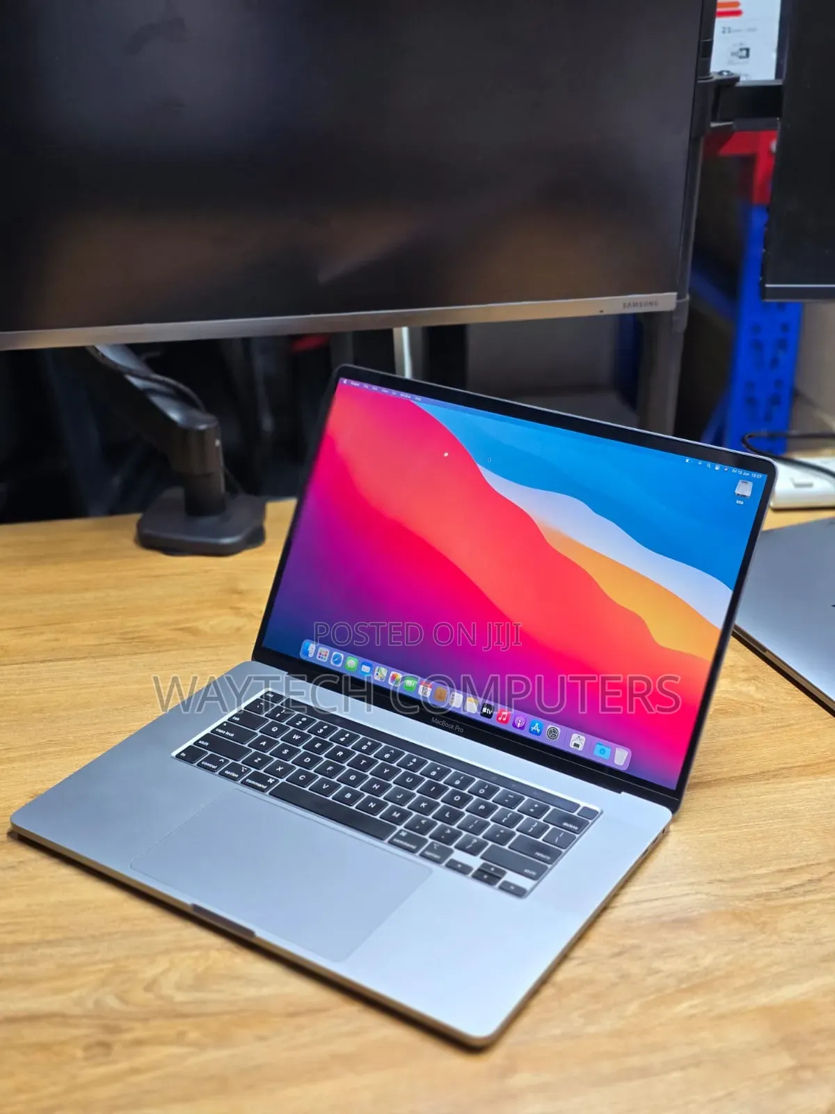 Laptop Apple MacBook Pro 16GB Intel Core Ultra 9 SSD 1T