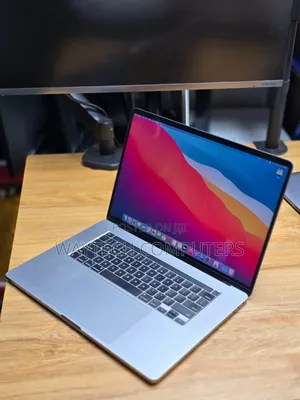 Laptop Apple MacBook Pro 16GB Intel Core Ultra 9 SSD 1T