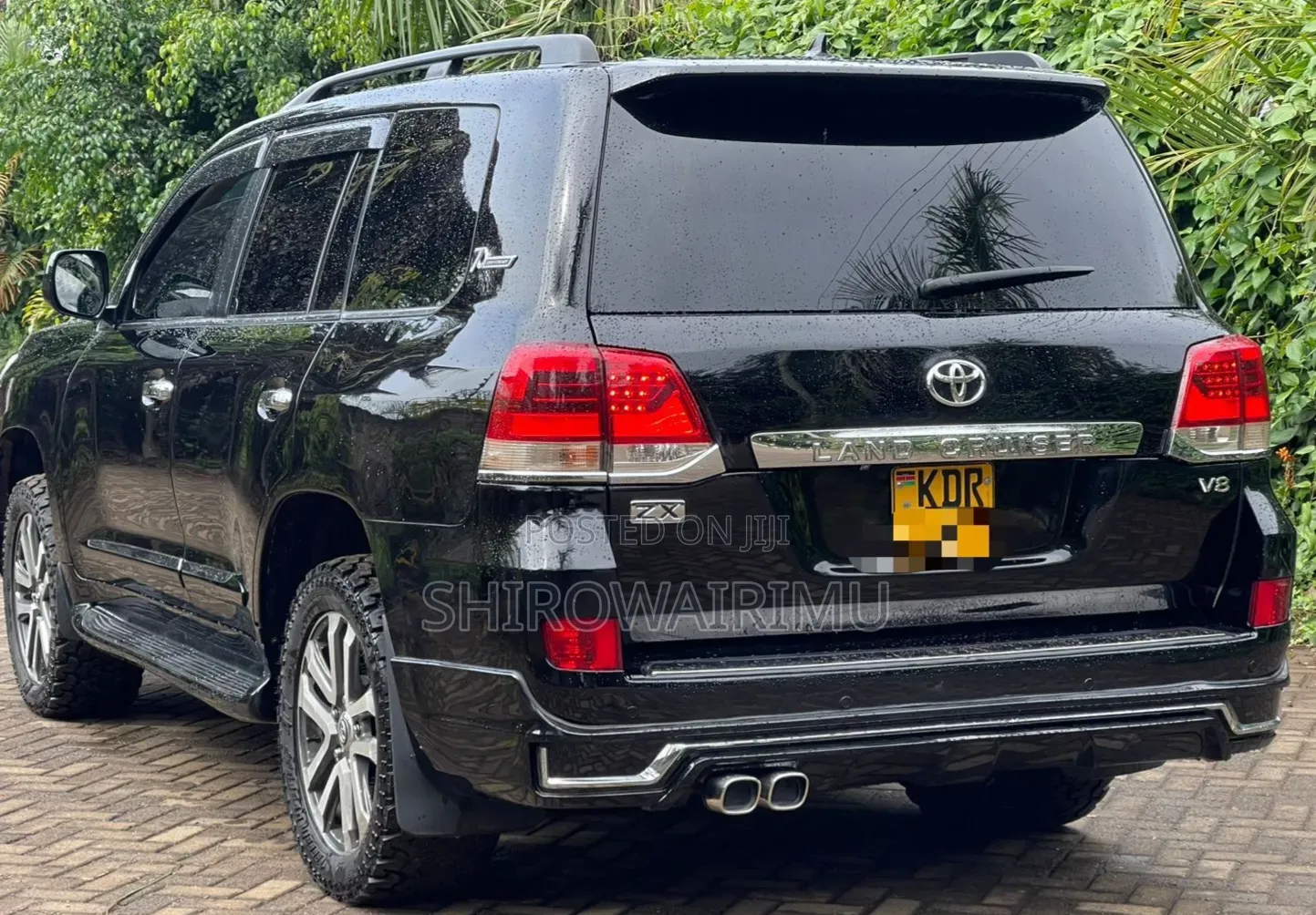Toyota Land Cruiser 2011 Black