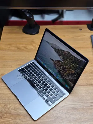 Laptop Apple MacBook Pro 32GB Intel Core i7 SSD 1T