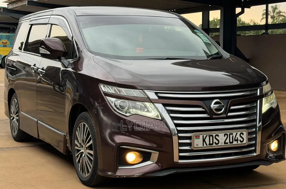 Nissan Elgrand 2017 Maroon