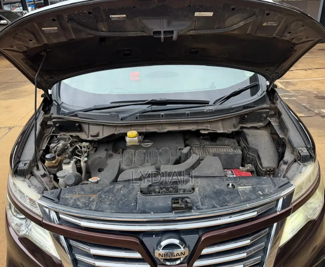 Nissan Elgrand 2017 Maroon