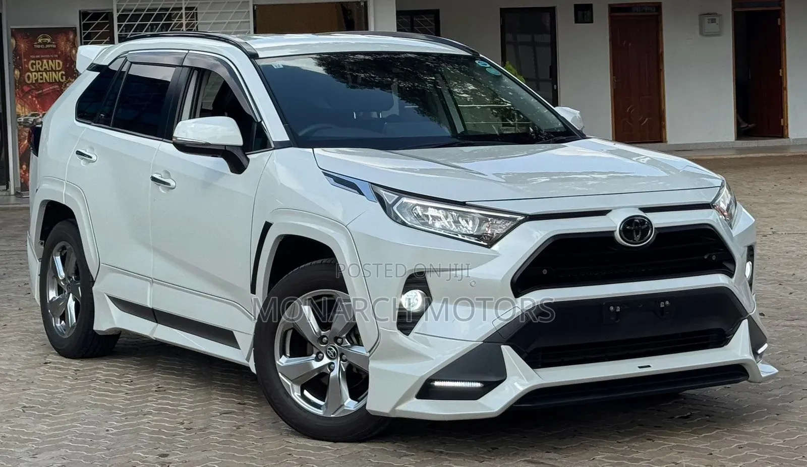 Toyota RAV4 2019 White