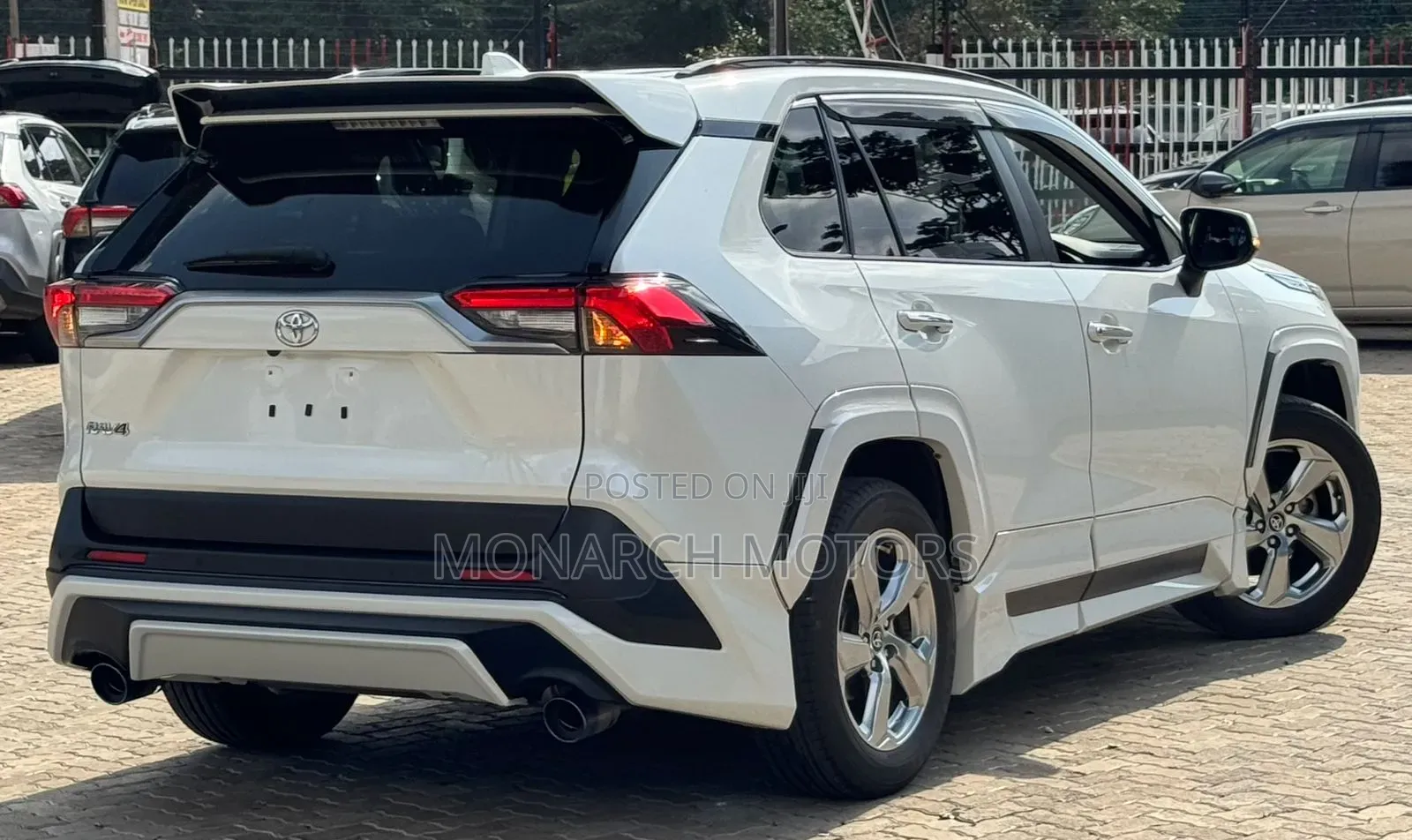 Toyota RAV4 2019 White