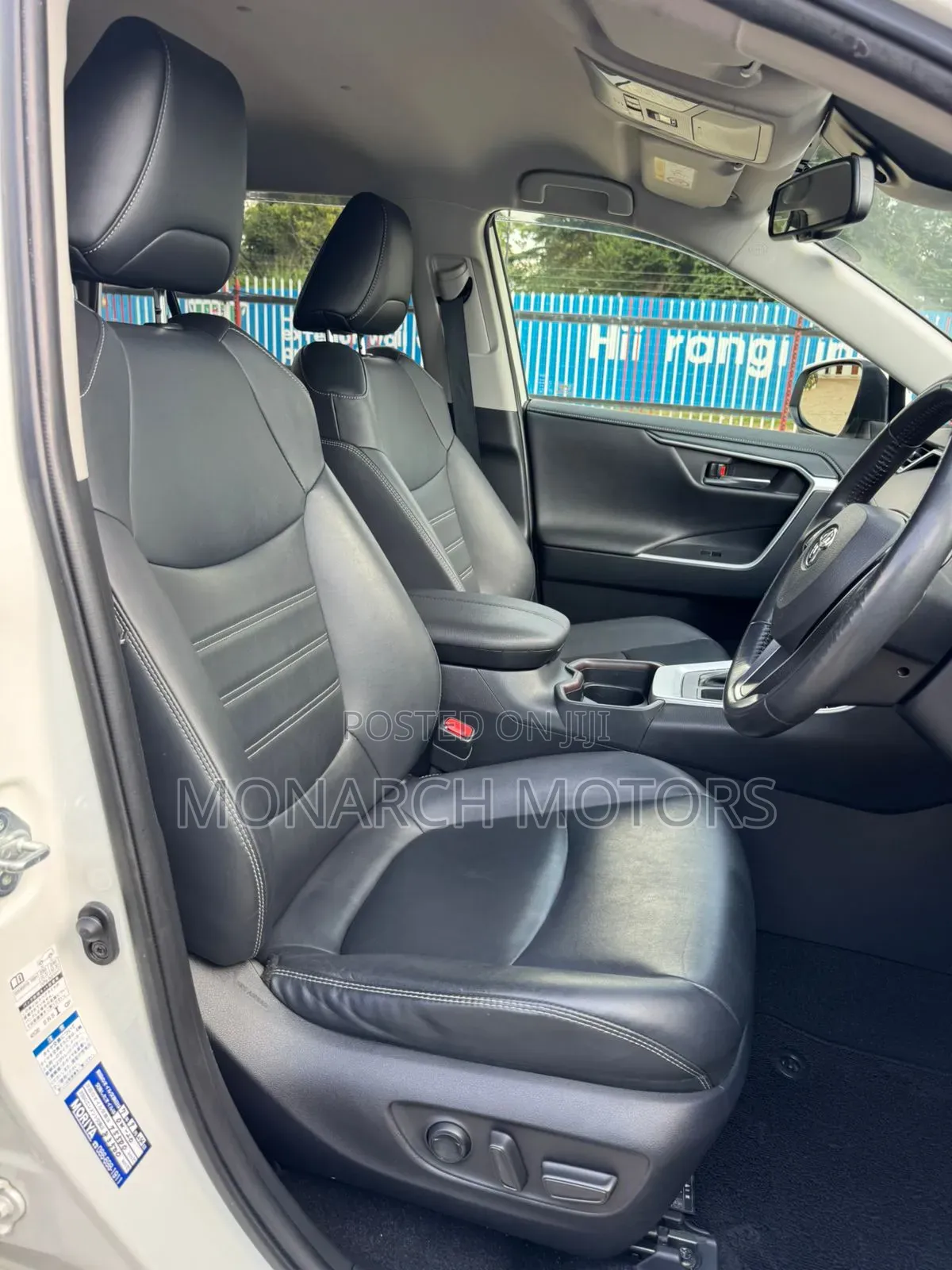 Toyota RAV4 2019 White