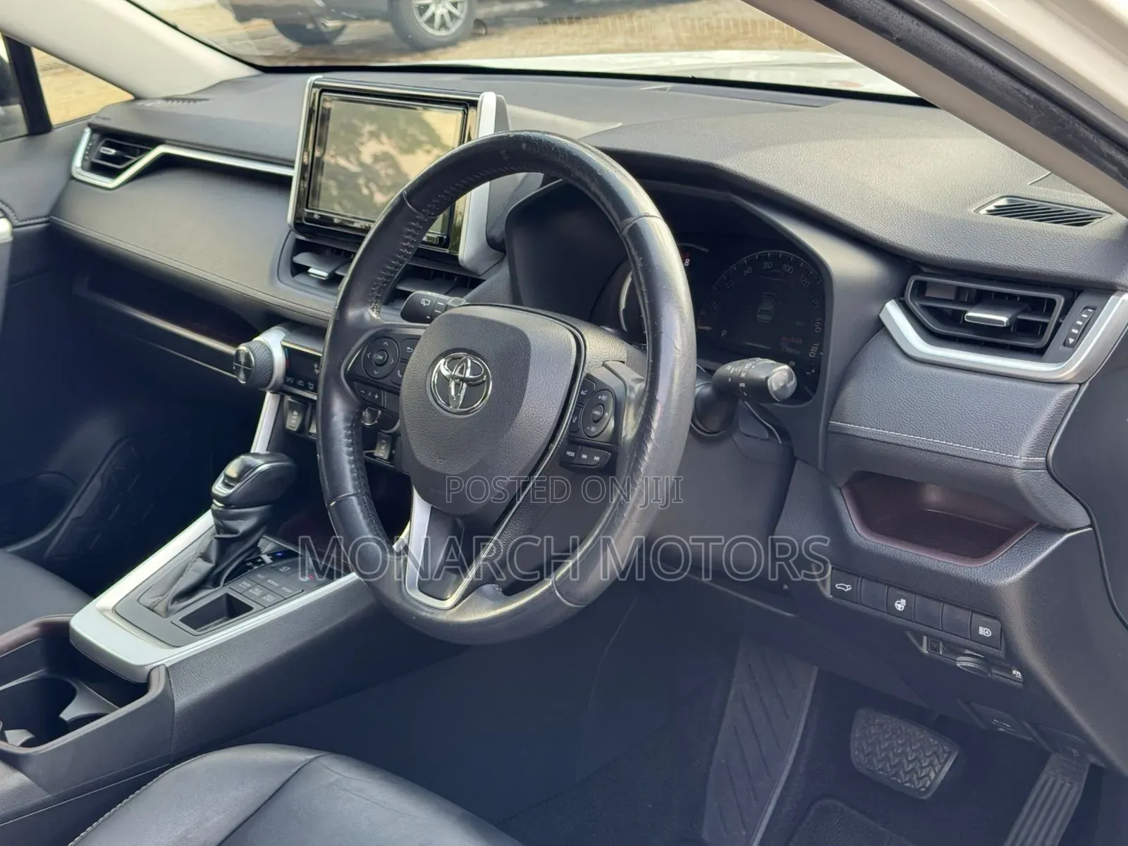 Toyota RAV4 2019 White