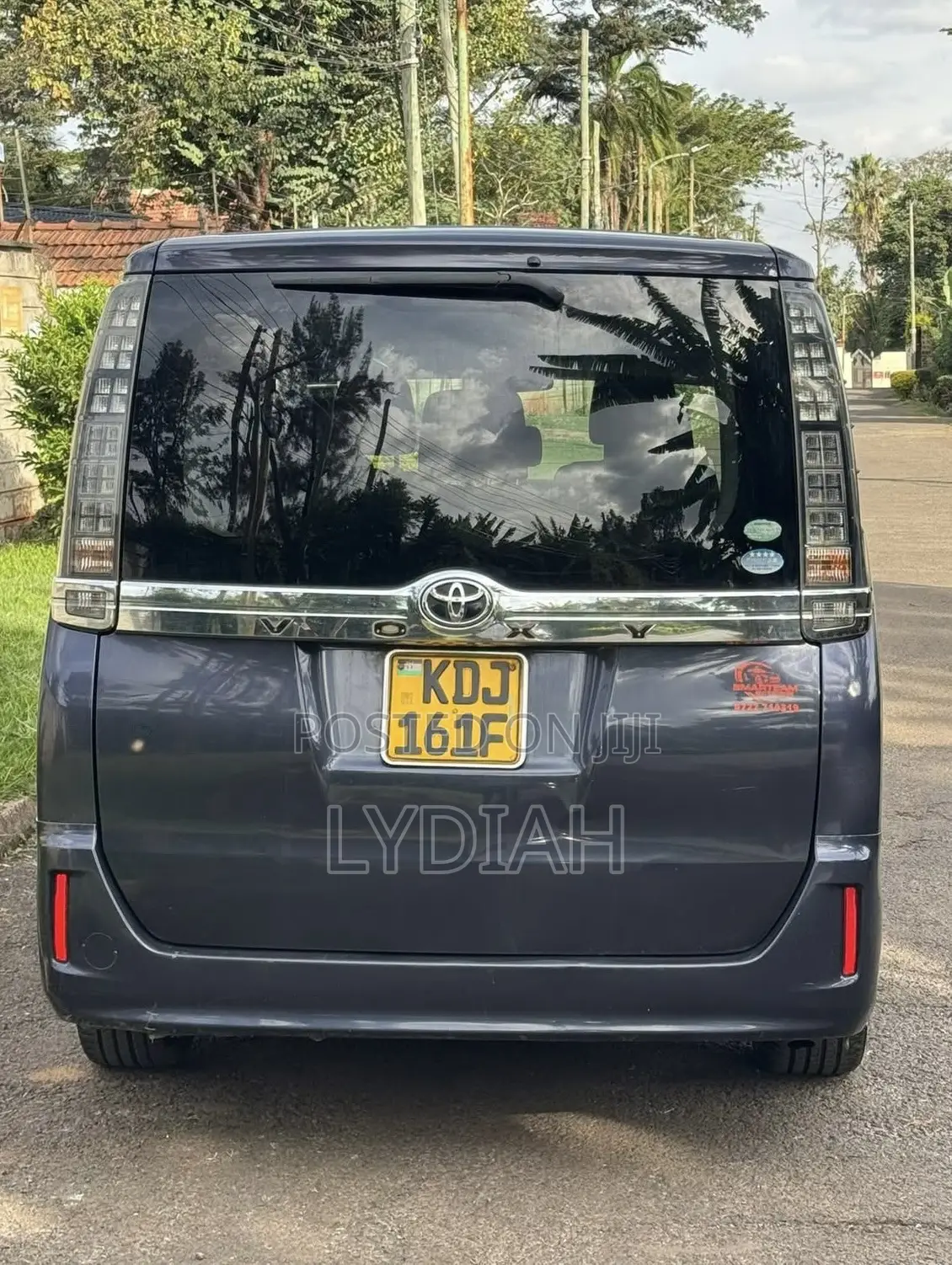 Toyota Voxy 2015 Gray