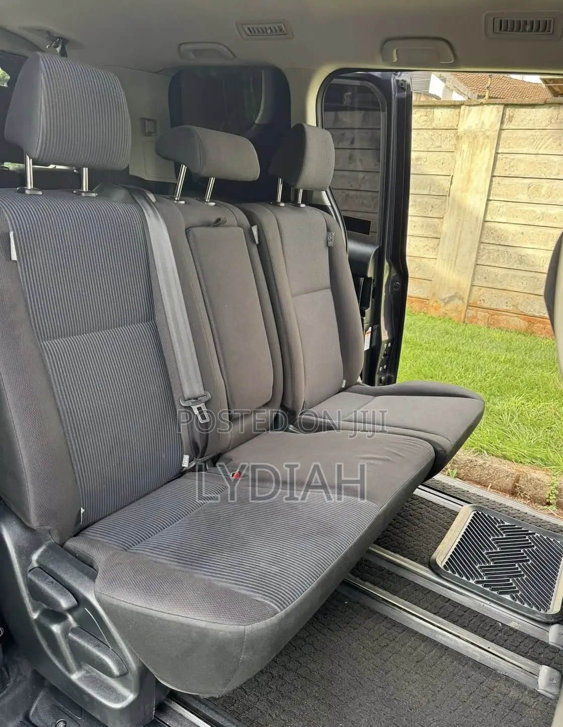 Toyota Voxy 2015 Gray